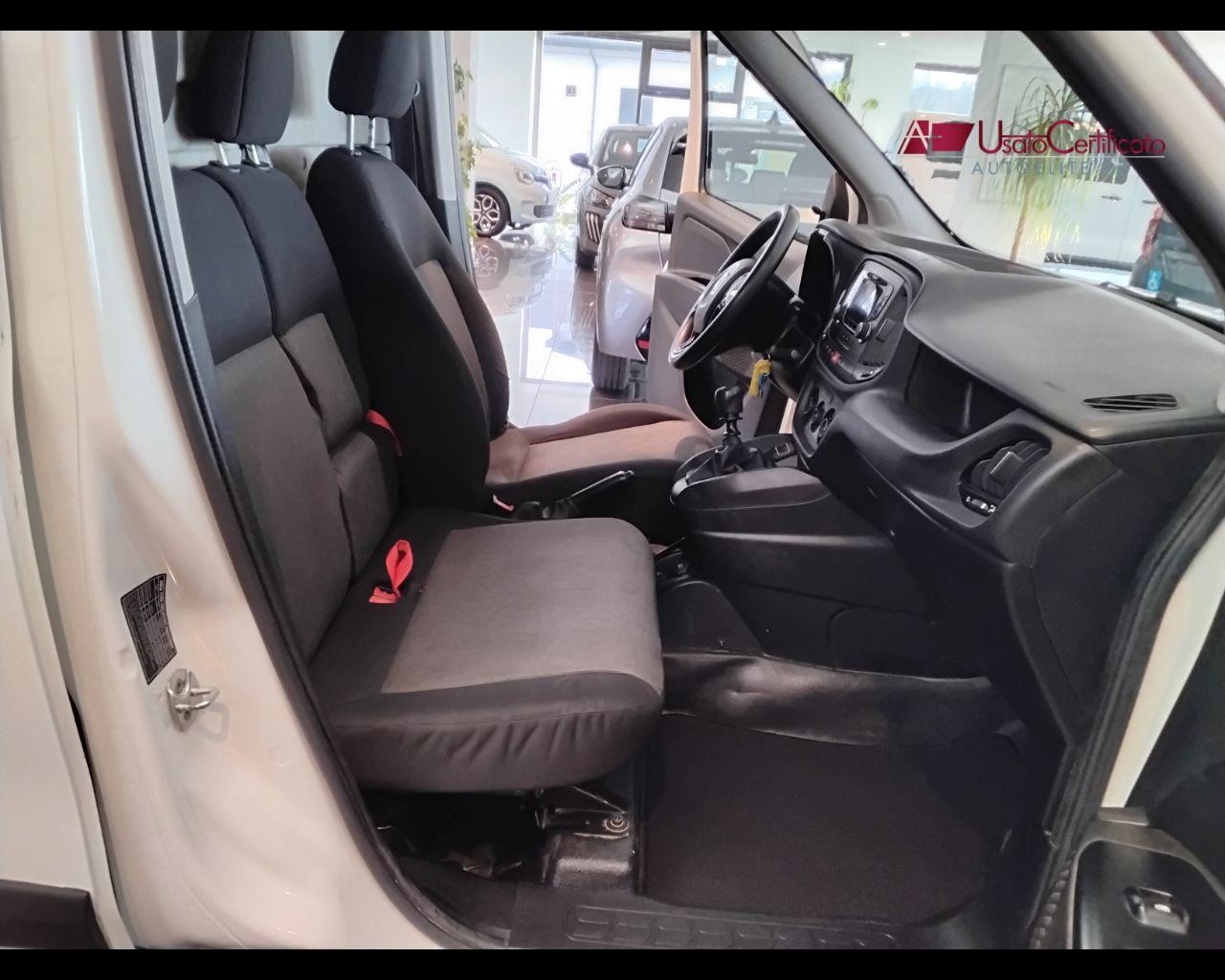 FIAT Doblò 1.6 MJT 105CV PC-TN Cargo Lamierato SX 3 Posti