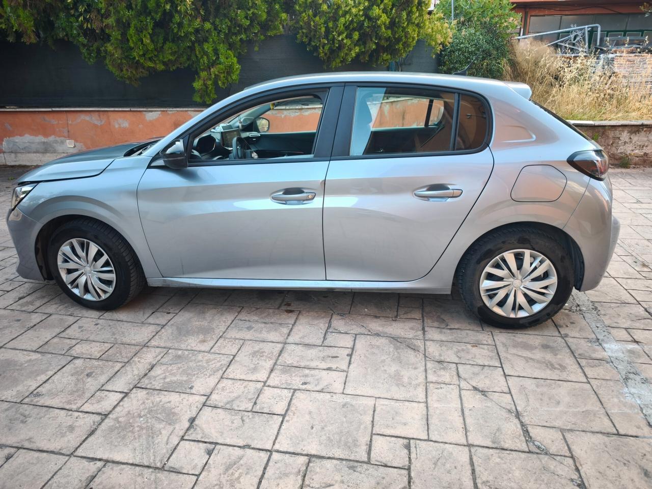 Peugeot 208 PureTech 75 INCIDENTATA