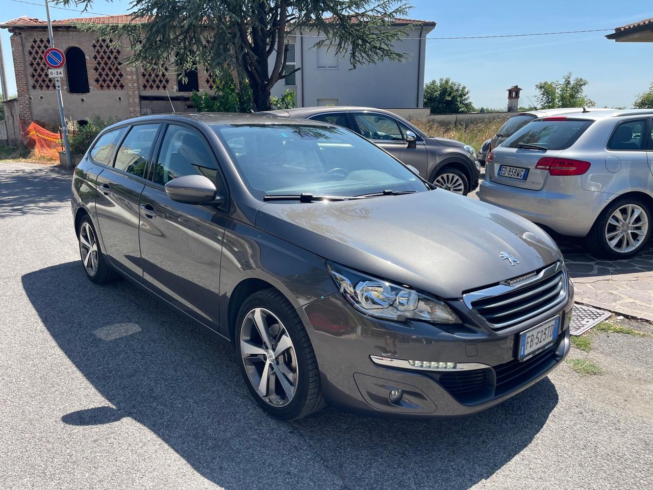 Peugeot 308 PureTech Turbo 130 S&S SW Allure