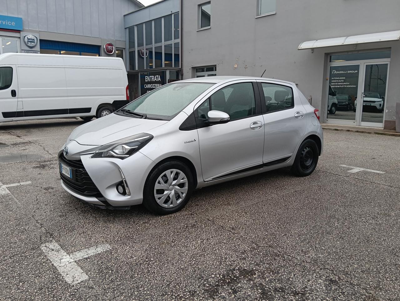 Toyota Yaris 1.5 Hybrid 5 porte Business