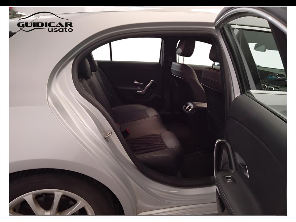 Mercedes-Benz Classe A - W177 2018 - A 180 d Sport auto