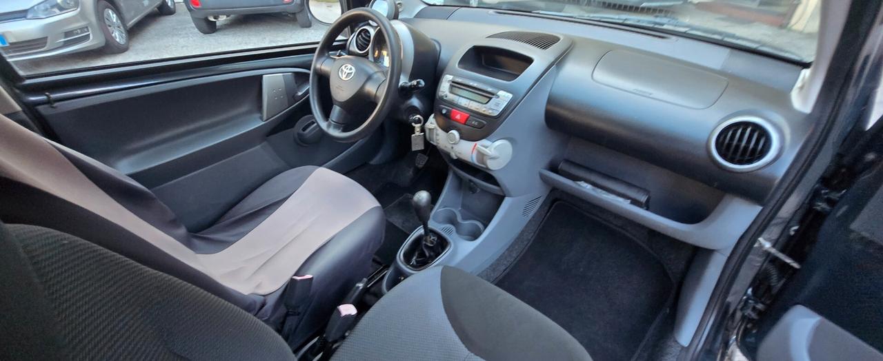 Toyota Aygo 1.0 12V VVT-i 3 porte Sol