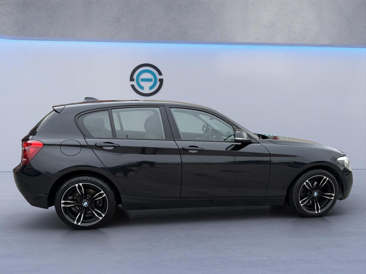 Bmw 118 118d 5p. Urban