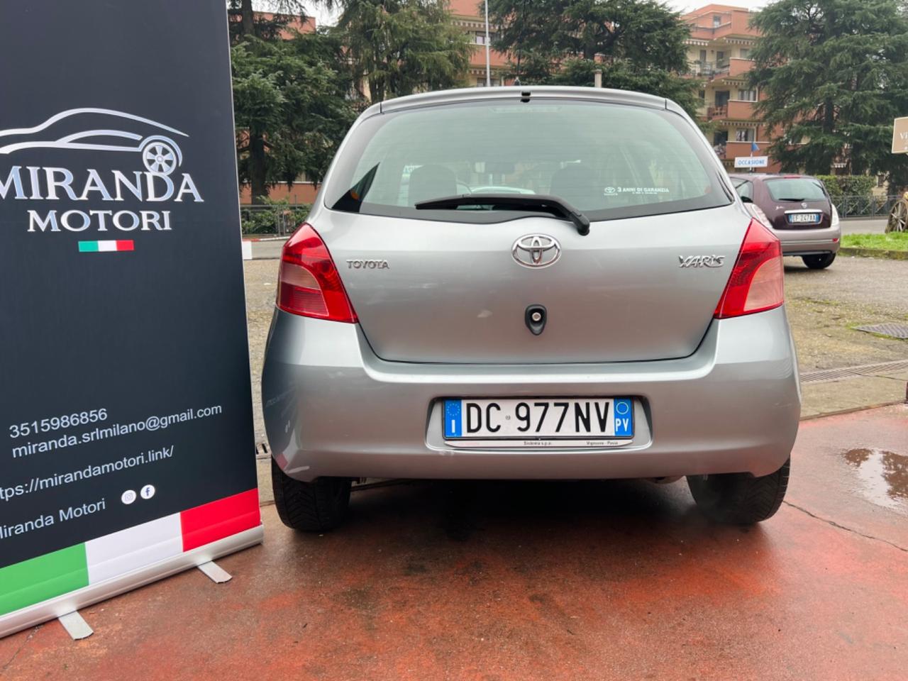 Toyota Yaris 1.0 5 porte Sol