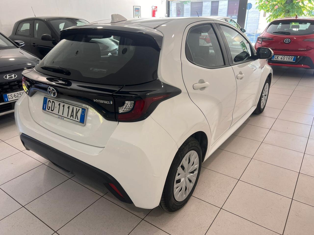 Toyota Yaris 1.5 Hybrid Business PREZZO REALE