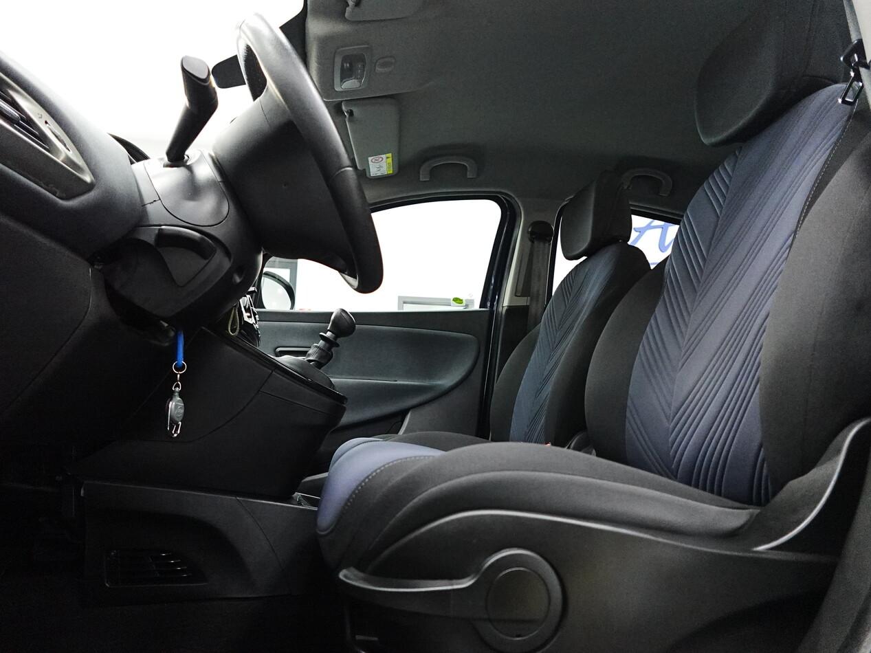 Lancia Ypsilon III 1.0 FIREFLY HYBRID 70 CV GOLD