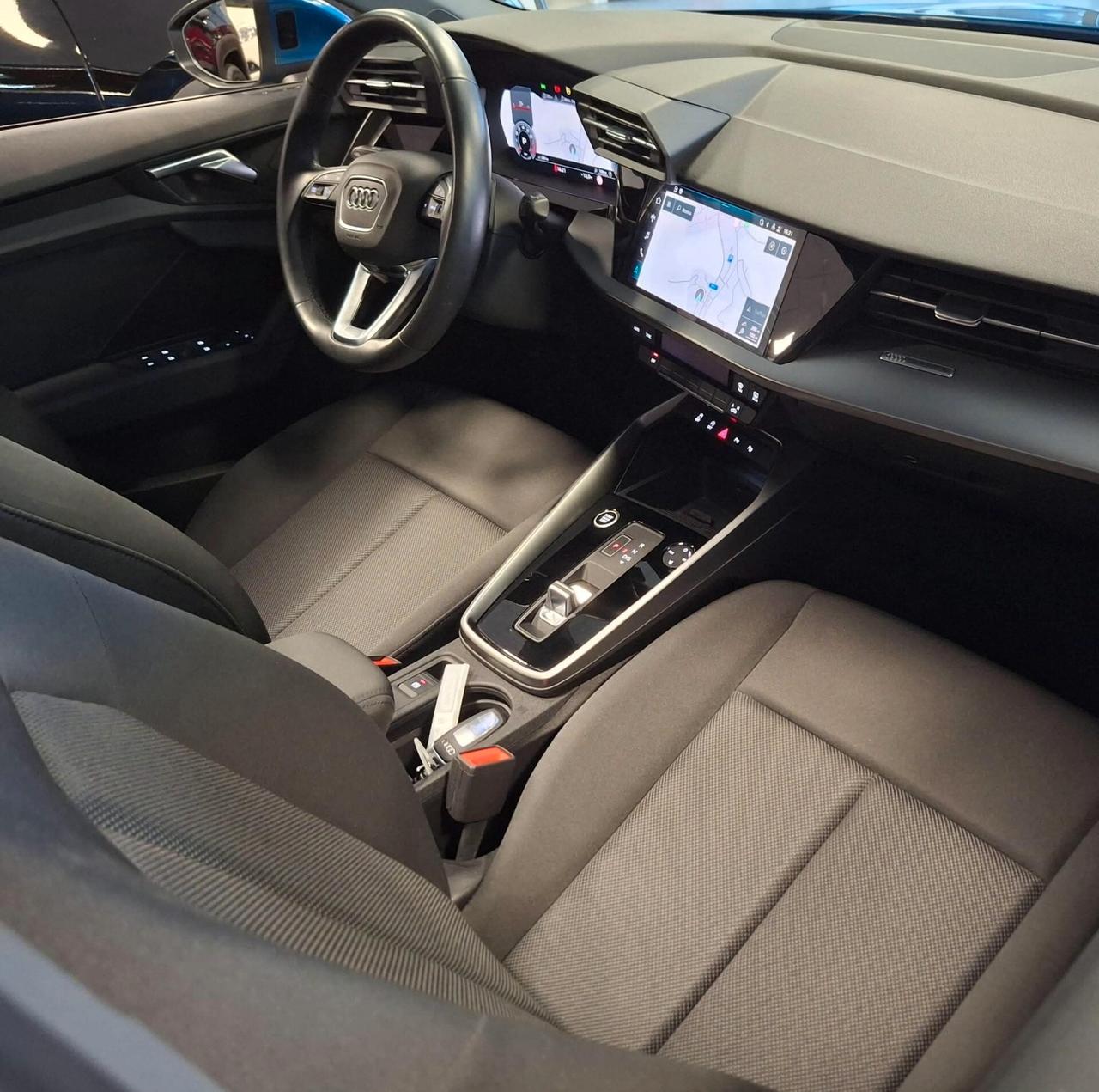 Audi A3 SPB 35 TFSI S tronic line edition tetto panoramico