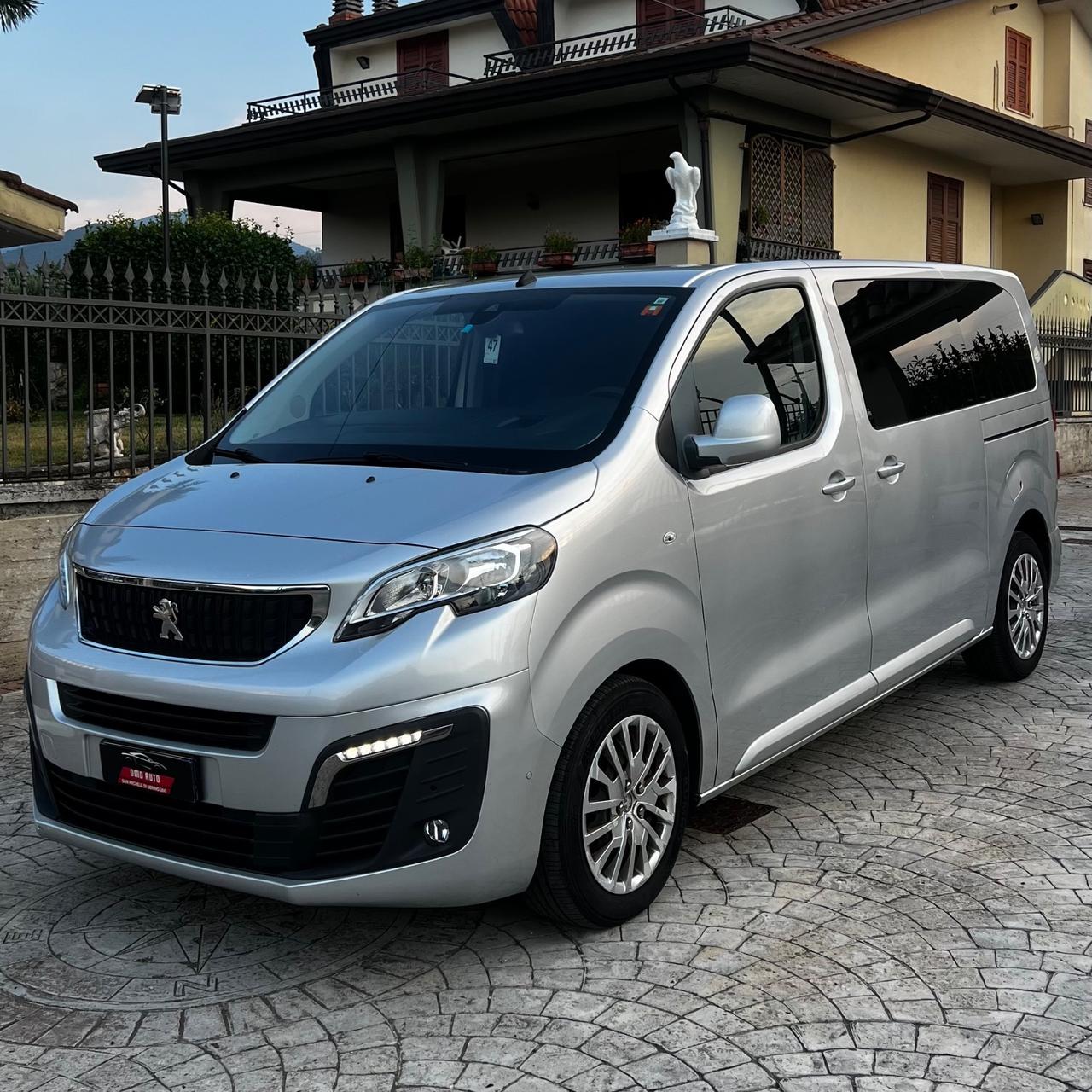 Peugeot Traveller 1.5 DIESEL 120 CV furgone 8 posti allestimento allure, UNICO PROPRIETARIO 06/2019
