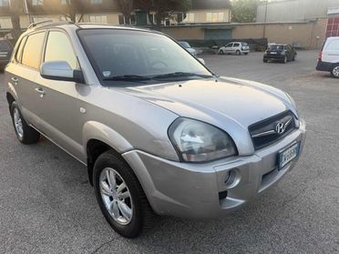 HYUNDAI Tucson 2.0 CVVT 16V BlueDrive BENZINA/GPL Dynamic