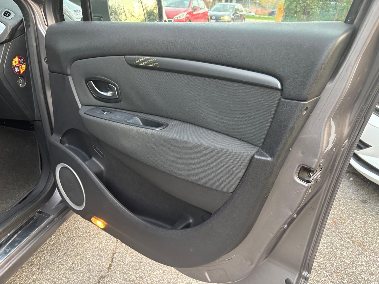 Renault Scenic 1.5 dCi 110CV Confort OK Neopatentati