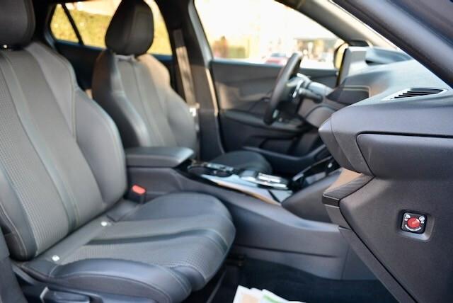 Peugeot 2008 PureTech 130 S&S EAT8 GT Pack