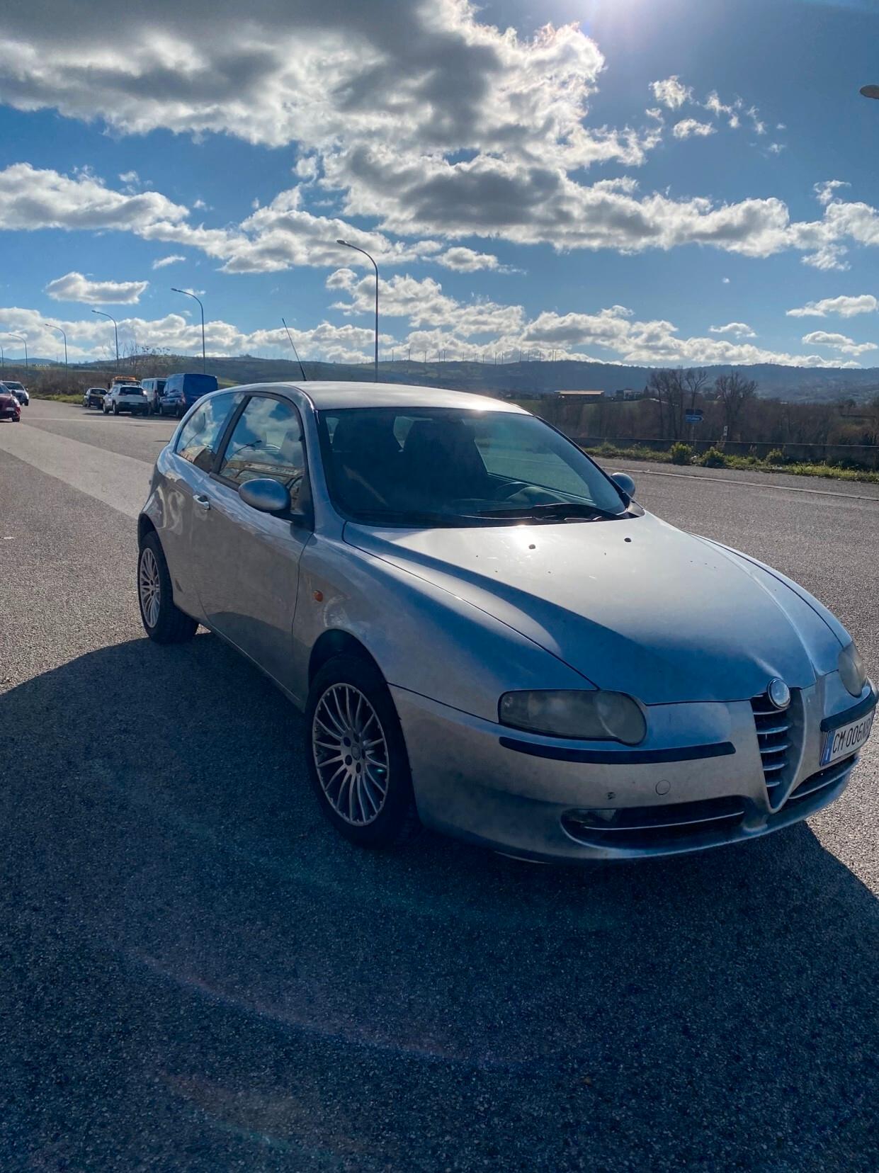 Alfa Romeo 147 1.9 JTD (115 CV) cat 3p. Distinctive