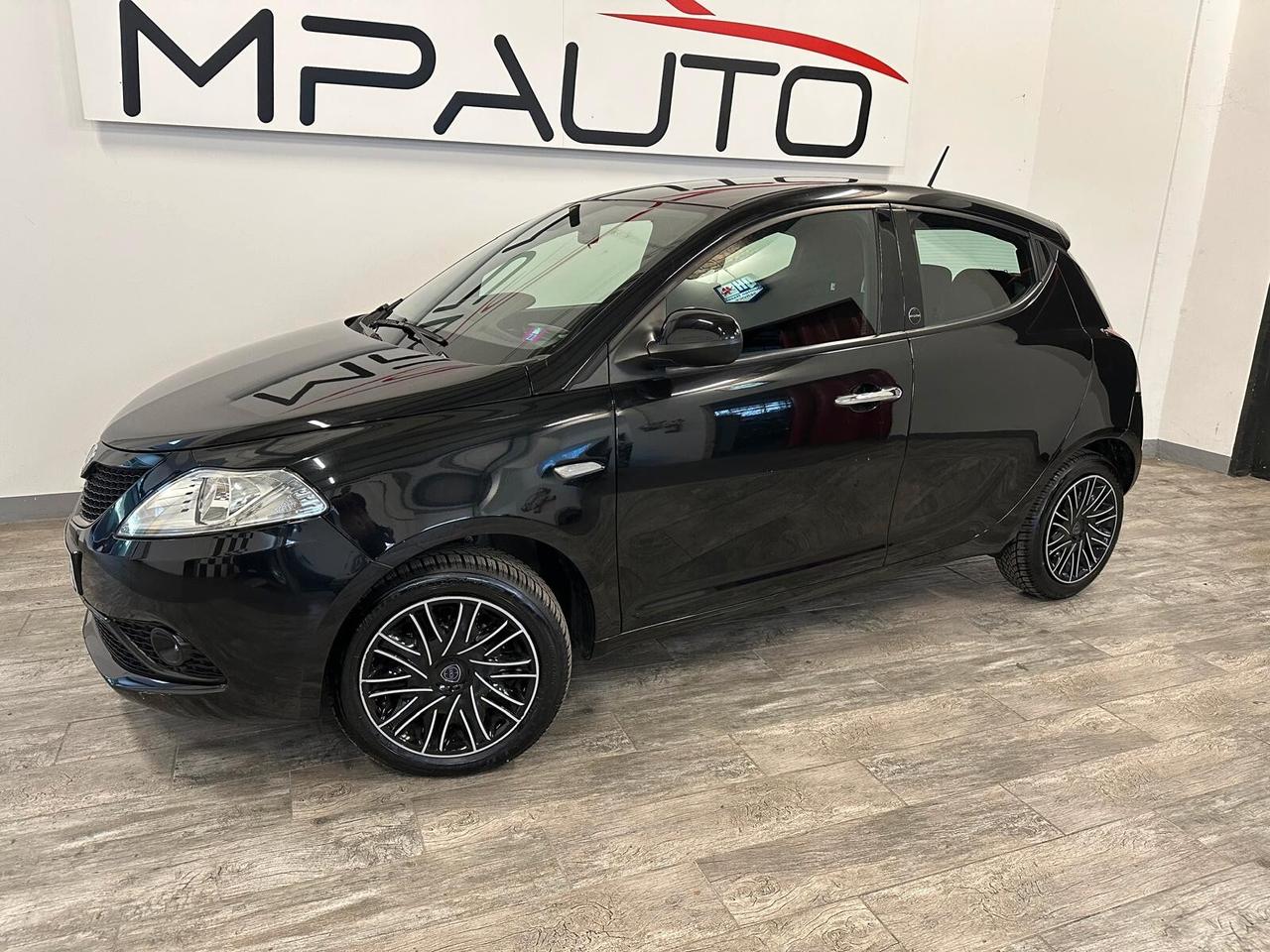 Lancia Ypsilon 1.0 FireFly 5 porte S&S Hybrid Maryne