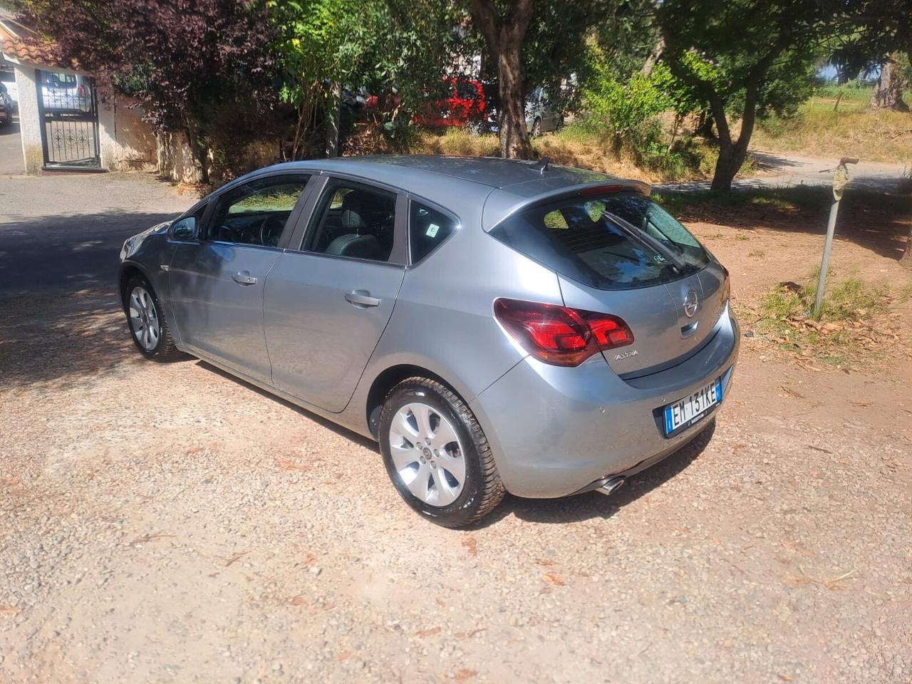 Opel Astra 1.4 Turbo 140CV 5 porte Cosmo km 118mila