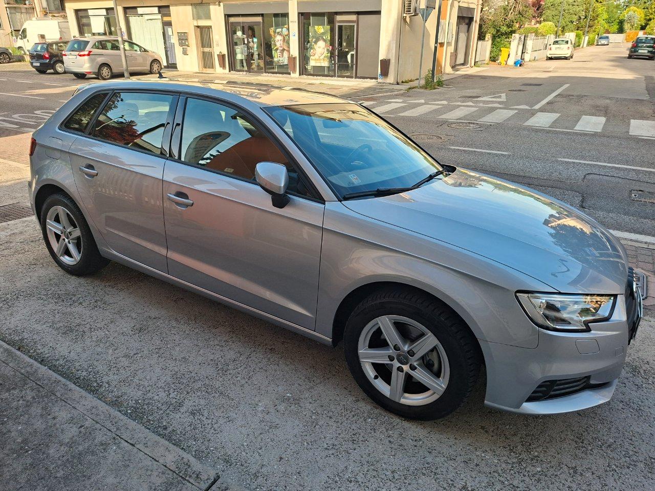 Audi A3 Sportback 30 1.6 tdi Business cinghia distrib. nuova