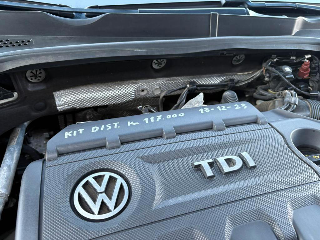 Volkswagen Golf 5 Porte Golf 1.6 tdi 110 CV RLINE