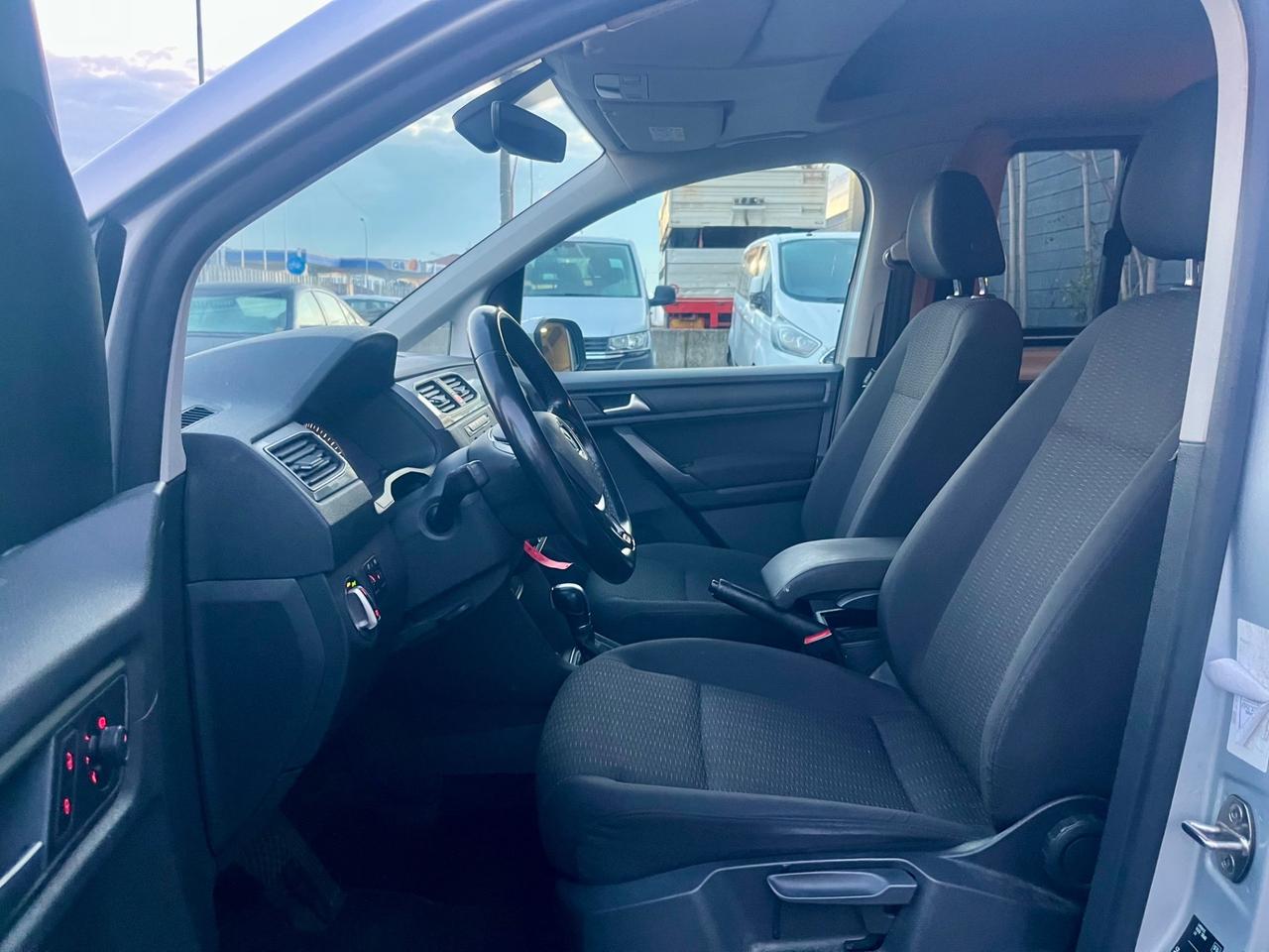 Volkswagen Caddy 2.0 TDI DSG Maxi 7 POSTI BlueM