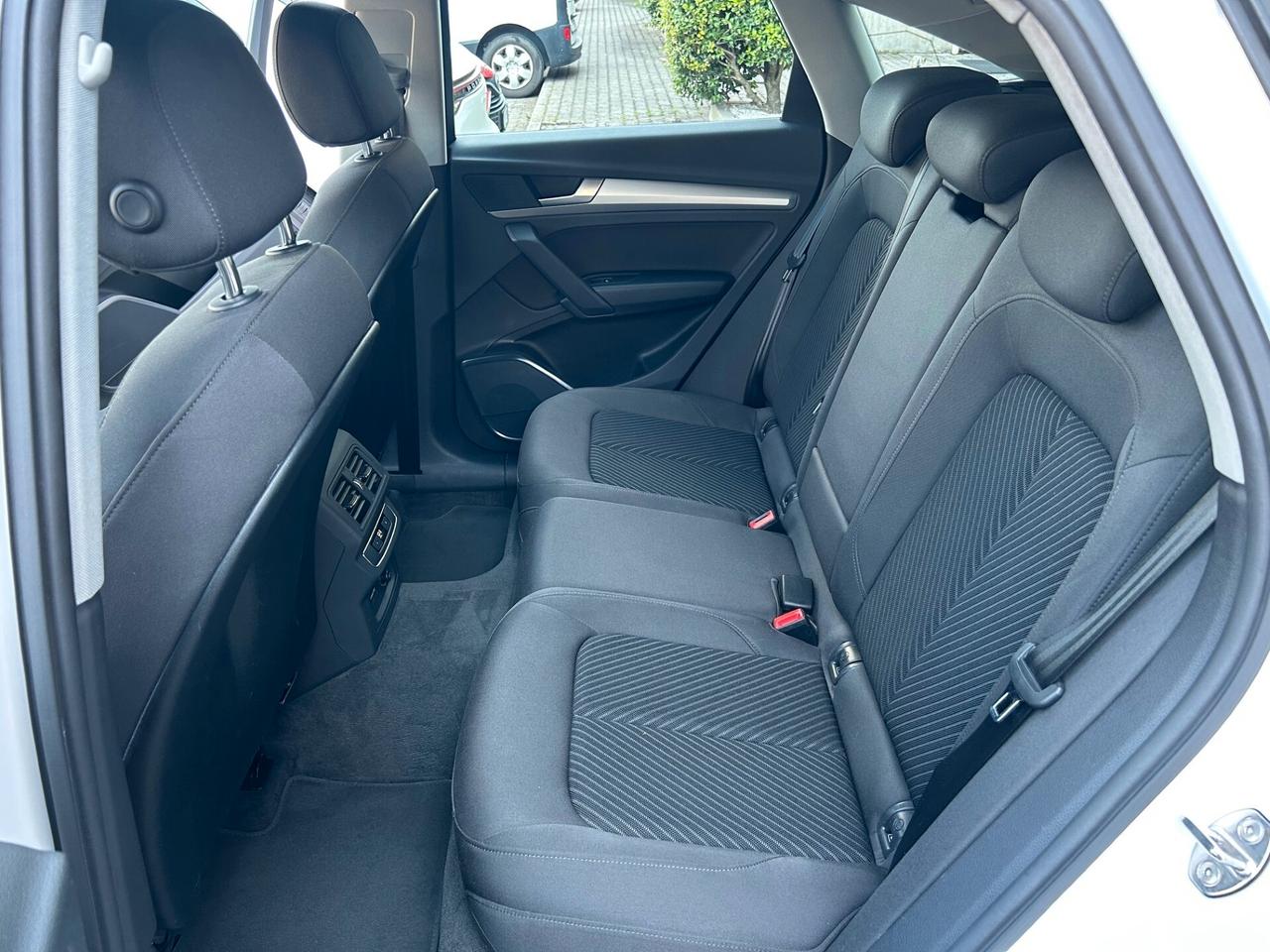 Audi Q5 Sportback SPB 40 2.0 tdi mhev 12V quattro s-tronic