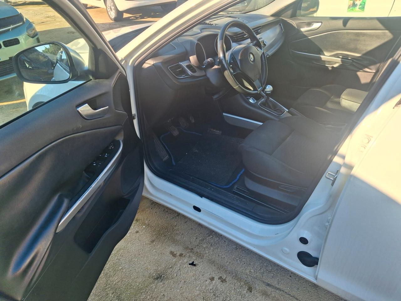 Alfa Romeo Giulietta 2.0 JTDm-2 150 CV Distinctive