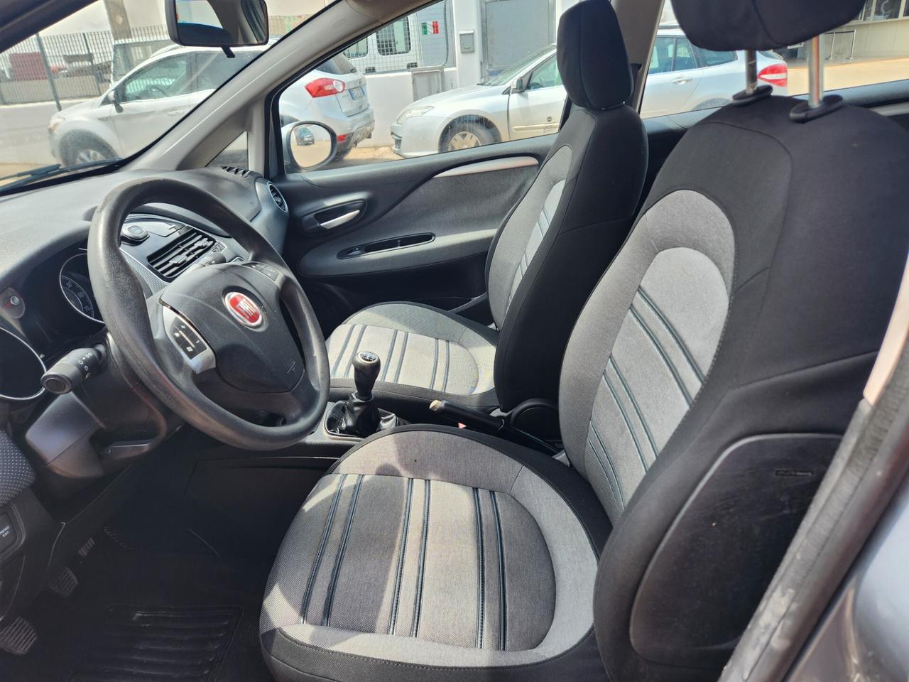 Grande Punto 1.3 MJT 75 CV x NEOPATENTATI