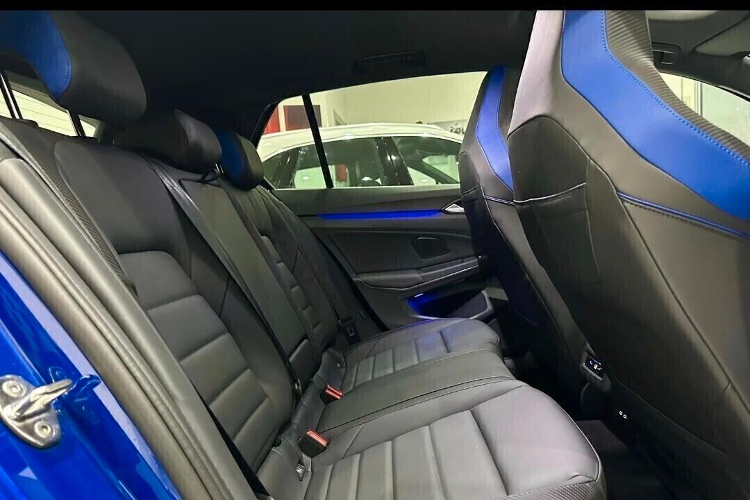 Volkswagen Golf 2.0 TSI R DSG 8 4motion 333cv NUOVA KM0