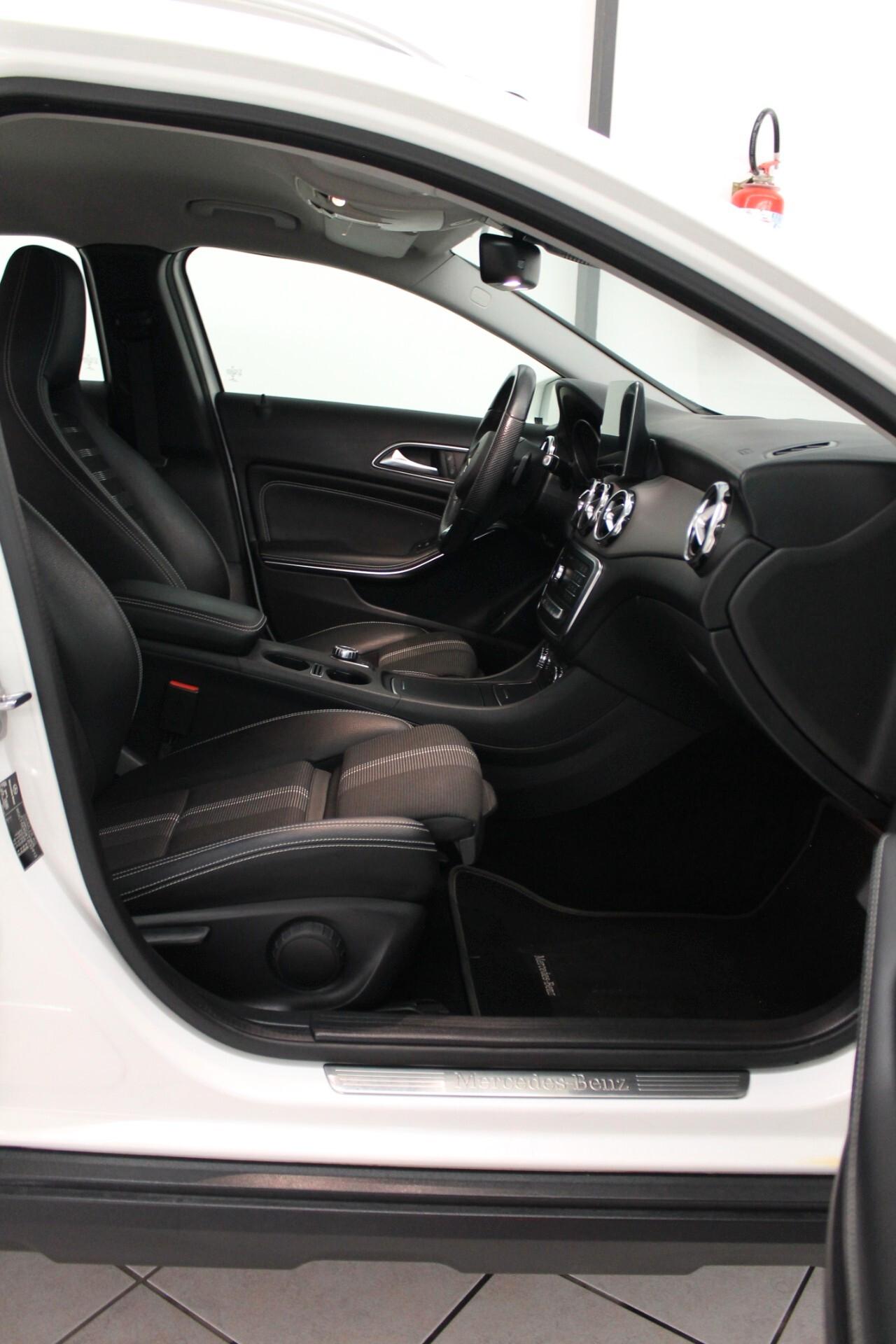 Mercedes-benz GLA 200 d Automatic Premium