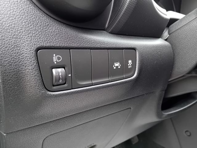HYUNDAI Kona 1.0 BENZINA MANUALE 120CV OK NEOPATENTATO