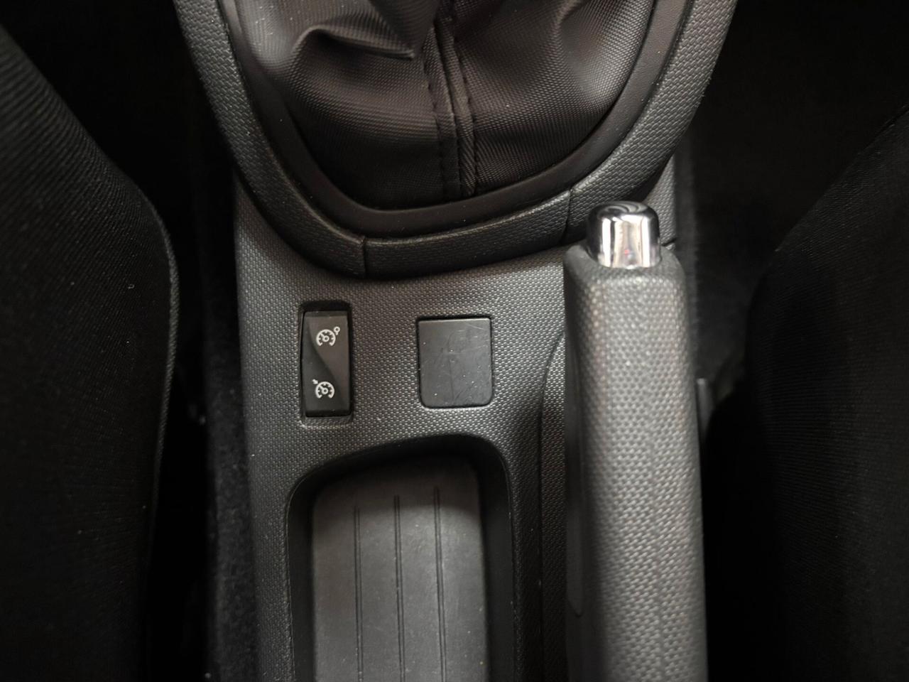 Renault Clio 1.2 75CV 5 porte Wave