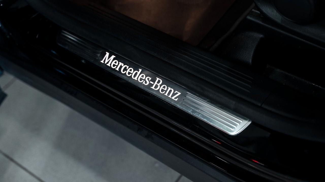 Mercedes-benz GLB 200 D PREMIUM PLUS AMG TETTO PACK LUCI XENON NAVI FULL OPTIONAL