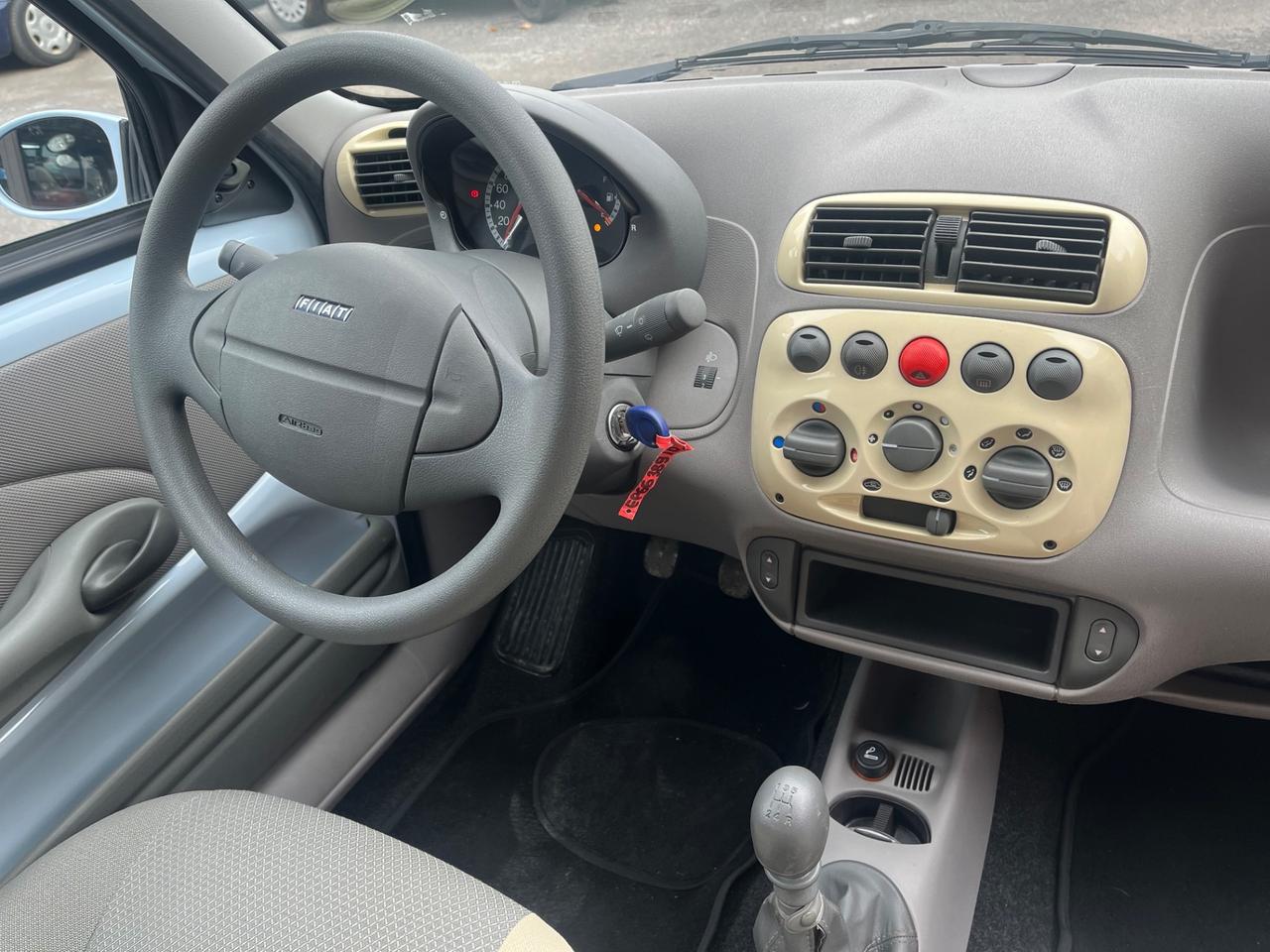 Fiat 600 1.1 Active-solo km 19800