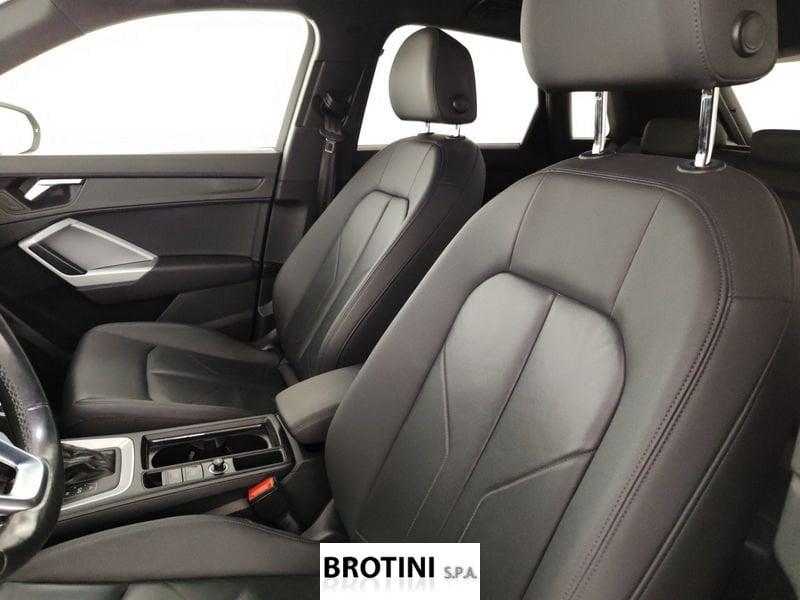 Audi Q3 45 TFSI quattro S tronic Business Advance