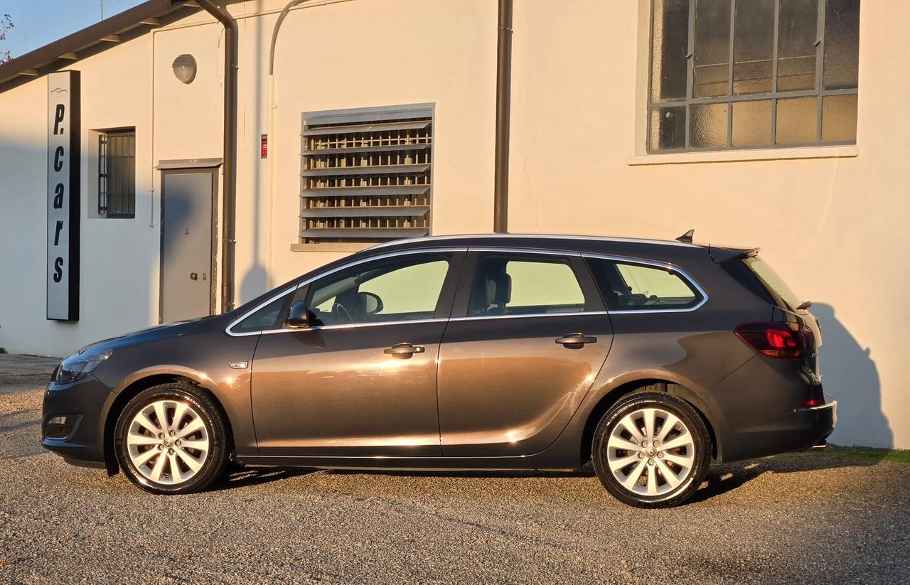 Opel Astra 1.4 Turbo Sports Tourer GPL Cosmo