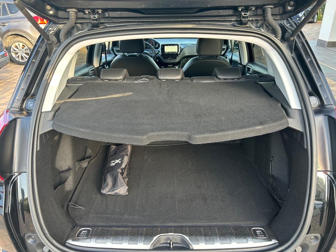 Peugeot 2008 BlueHDi 120 S&S Allure