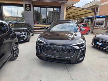 Audi Q5 40 TDI 204 CV quattro S tronic Identity Black