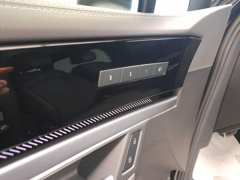 Volkswagen Touareg 3.0 V6 TDI SCR 170kW R-Line Final Edit