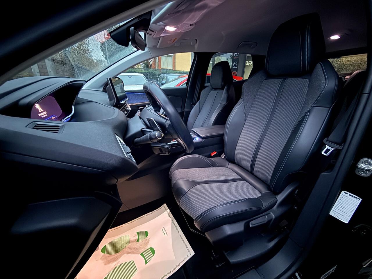 Peugeot 3008 Hybrid 225 e-EAT8 Allure