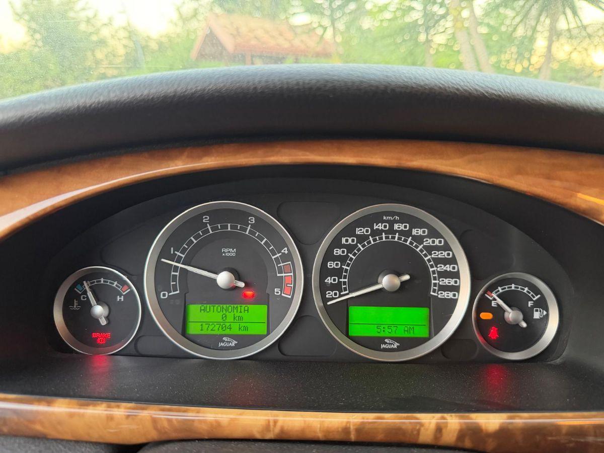 JAGUAR - S-Type - 2.7 diesel V6 Executive