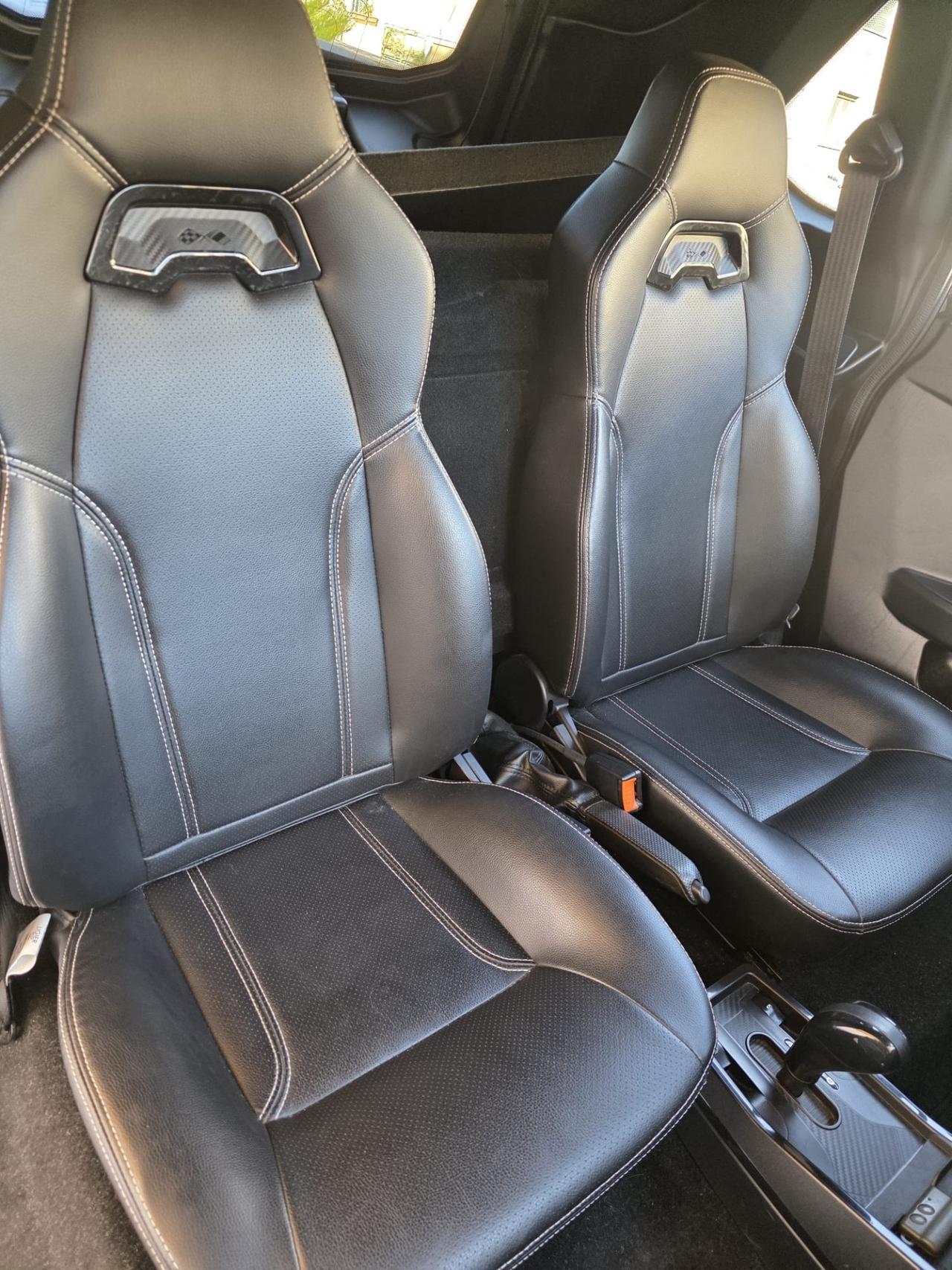 Ligier JS JS50 DCI L6 Elite Confort