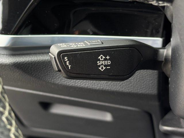 AUDI Q3 35TDI S line interno/esterno Gancio Matrix Unicopr