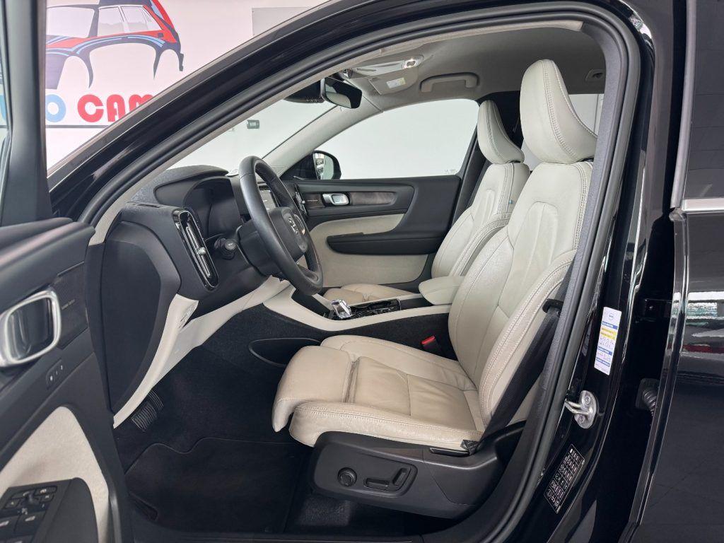 VOLVO XC40 T5 Recharge Plug-in Hybrid aut. Plus Bright