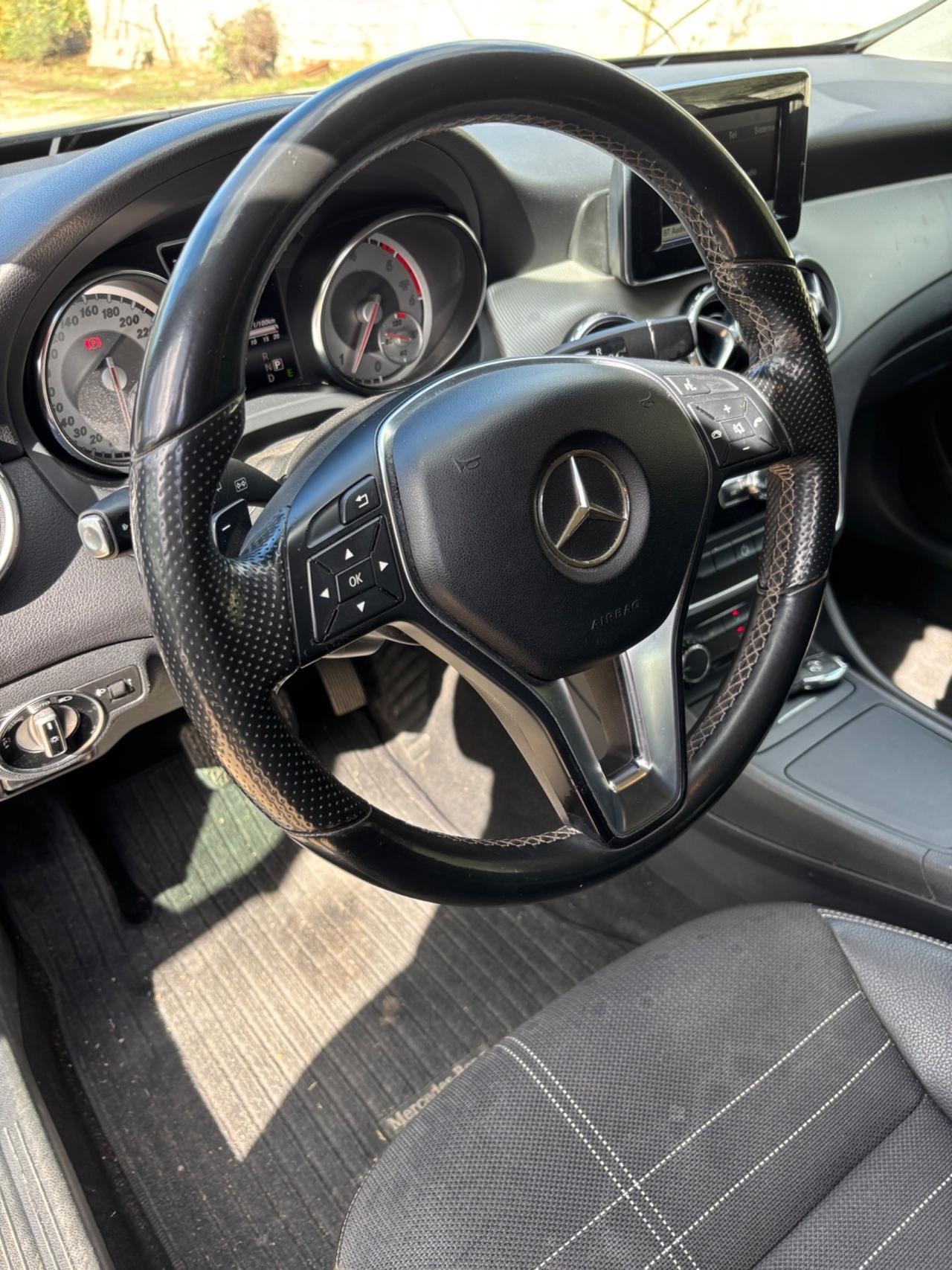 Mercedes-benz GLA 200 d Automatic Sport
