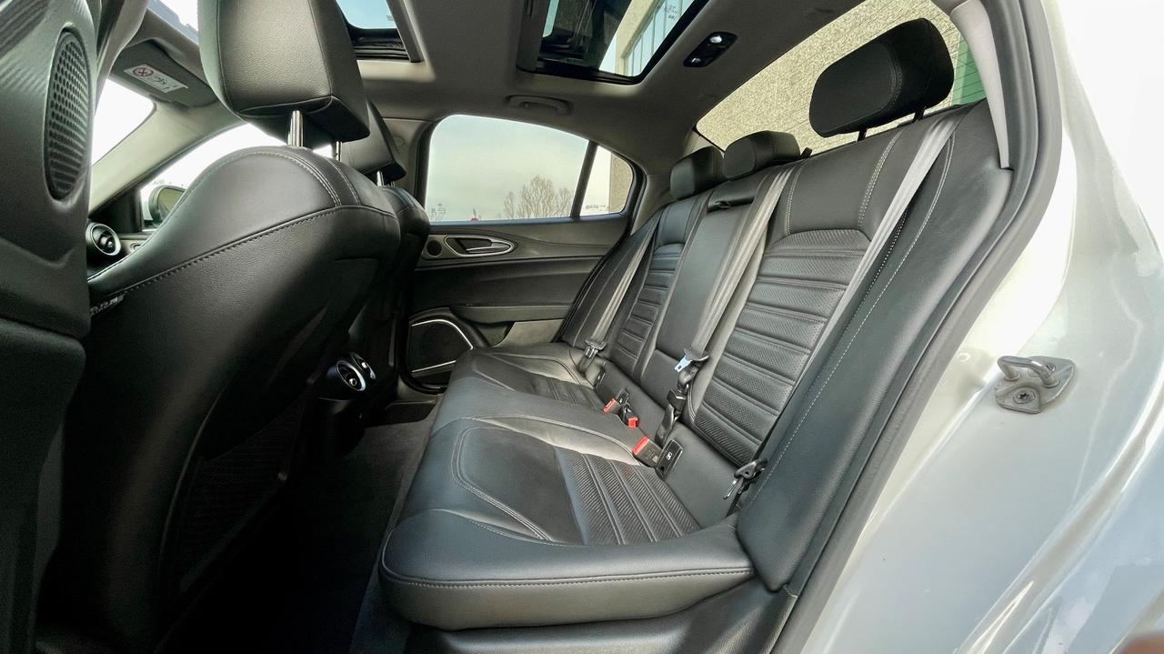 ALFA ROMEO GIULIA 2.2 VELOCE AT8 Q4 210CV - TETTO, PELLE, SEDILI RISCALDATI