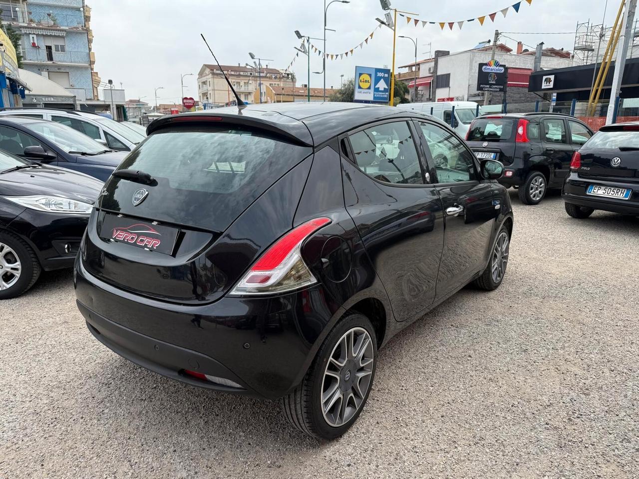 Lancia Ypsilon 1.2 69 CV 5 porte GPL Ecochic Gold