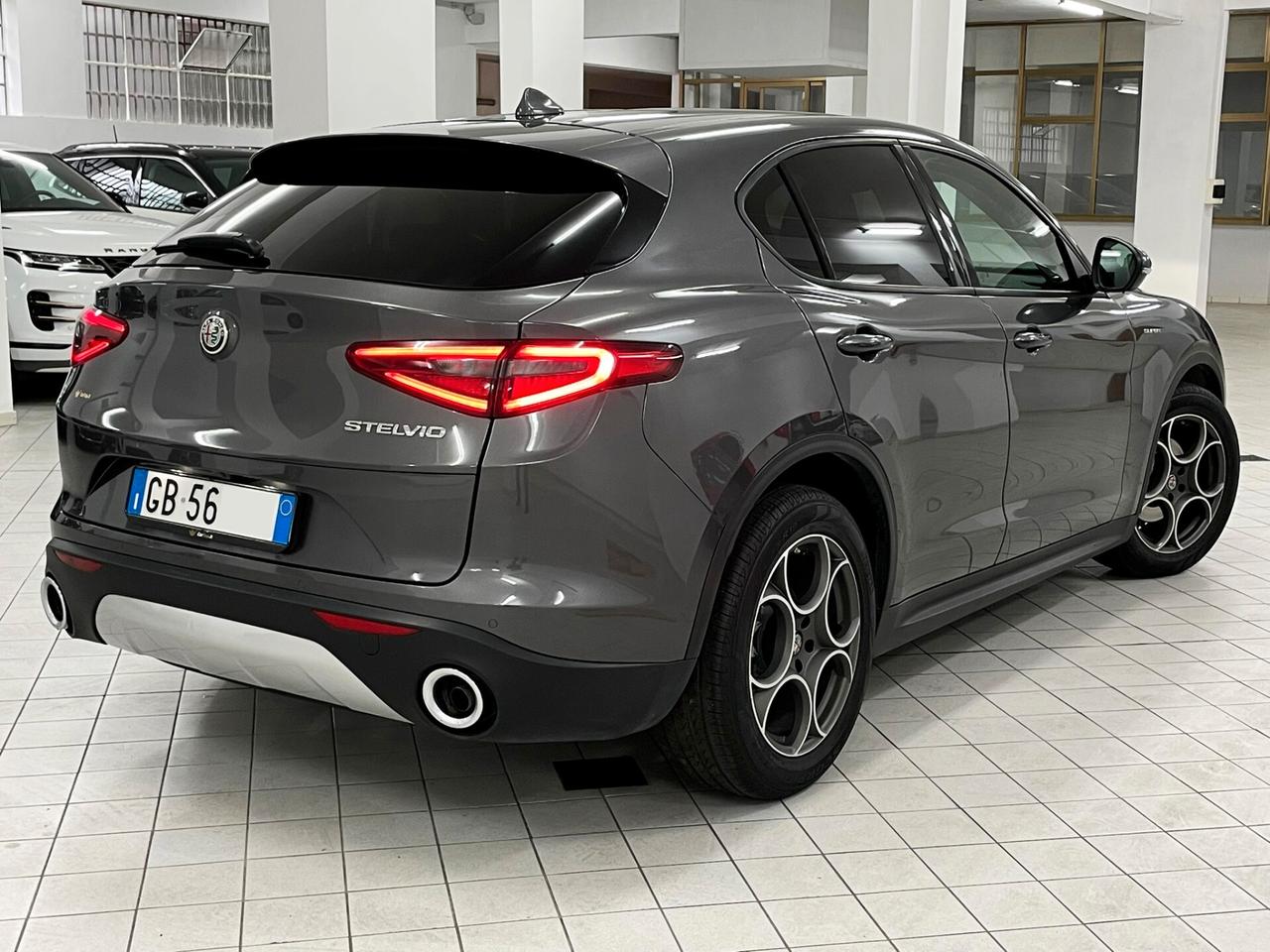 Alfa Romeo Stelvio 2.2 TD 190 CV EXECUTIVE CERCHI 19" RWD RETROCAMERA CARPLAY ANDROID AUTO