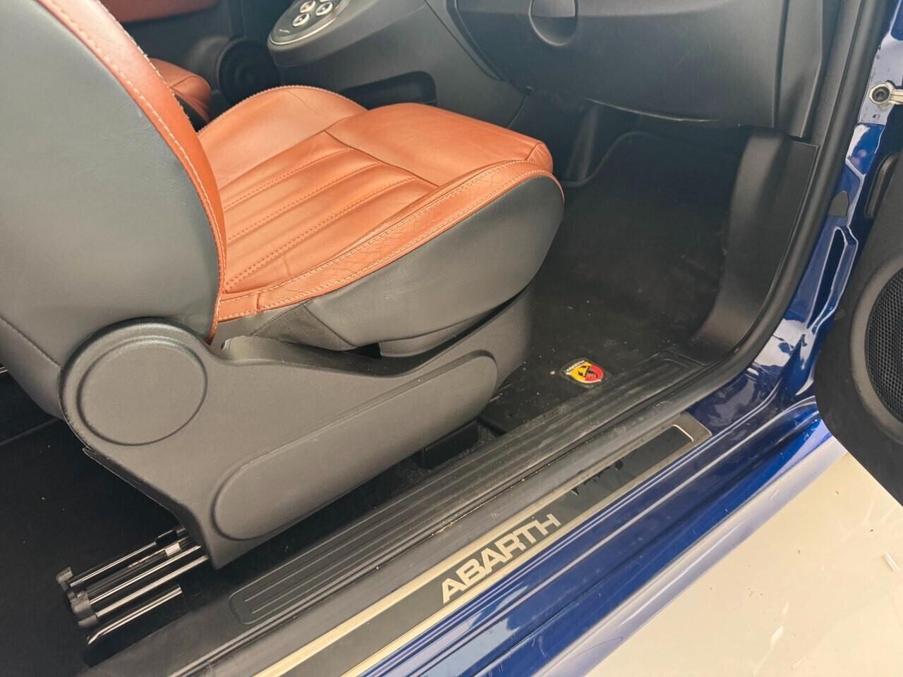 Abarth 595 C 1.4 Turbo T-Jet 180 CV Competizione