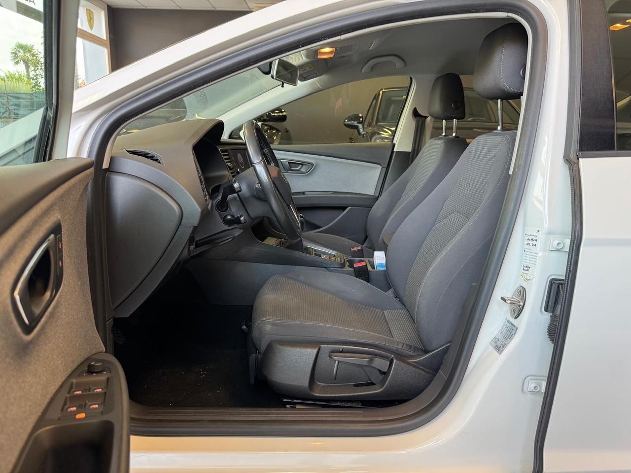 Seat Leon 1.6 TDI 115 CV 5p. Black Edition