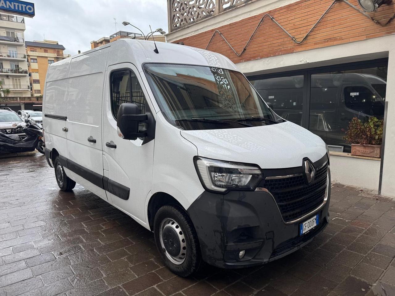RENAULT Master T35 2.3 dCi 135CV PM-TM