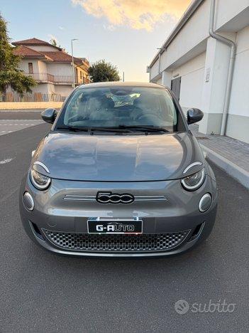 Fiat 500e 42Kw Icon