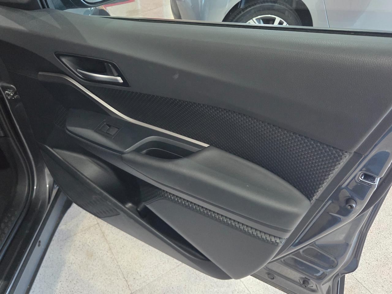 Toyota C-HR 1.8 Hybrid E-CVT Business