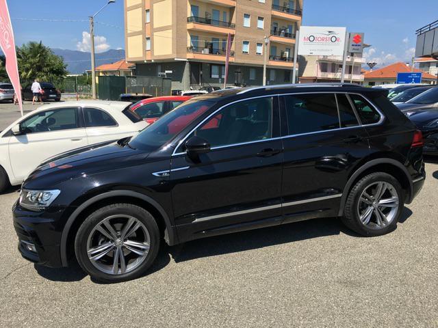 VOLKSWAGEN Tiguan 2.0 TDI DSG 4MOTION Sport R-Line